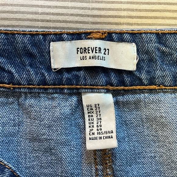 Denim skirt - Picture 3 of 3